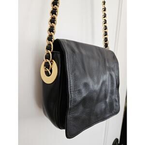 Vintage L.J.S. COLLECTION Black Smooth Leather Camera Bag Crossbody Chain Strap